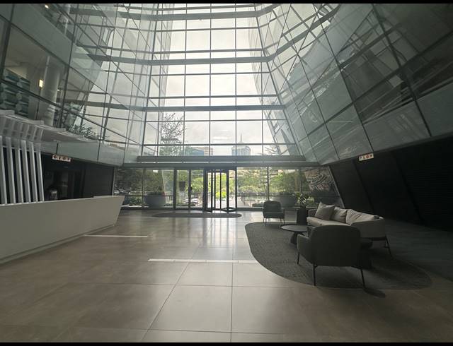 423M² OFFICE TO LET IN SANDTON CENTRAL